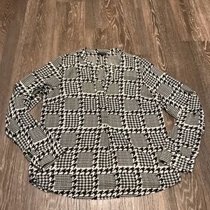 The limited houndstooth pattern top